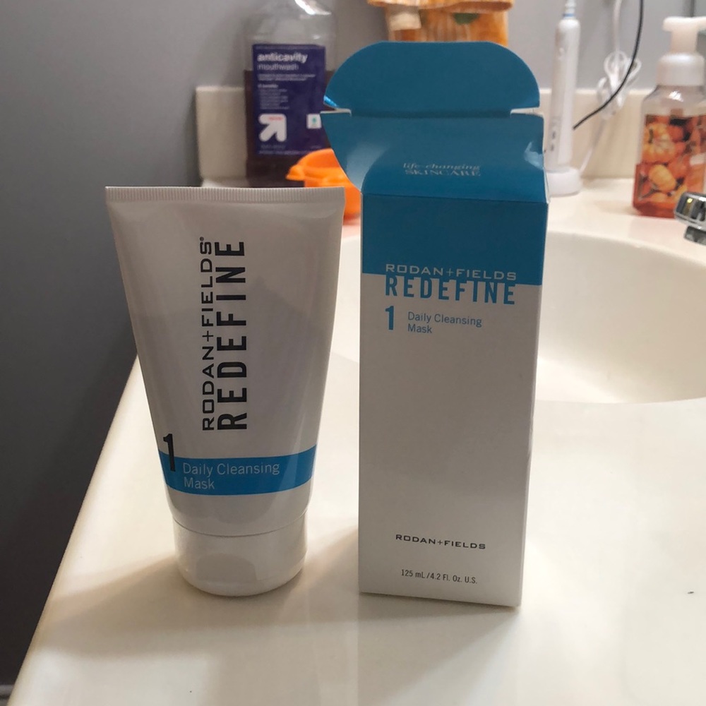 R&F daily cleansing mask